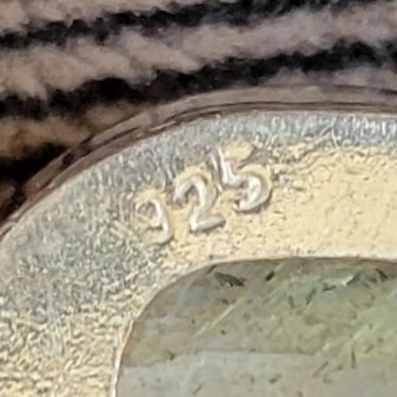 Elegant Silver and Gray Stone Necklace - Picture 4 of 7